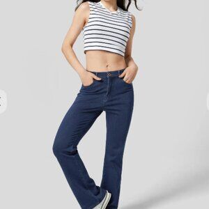 NWT Halara Flex™ Mid Rise Button Pockets Stretchy Knit Casual Bootcut Jeans Med